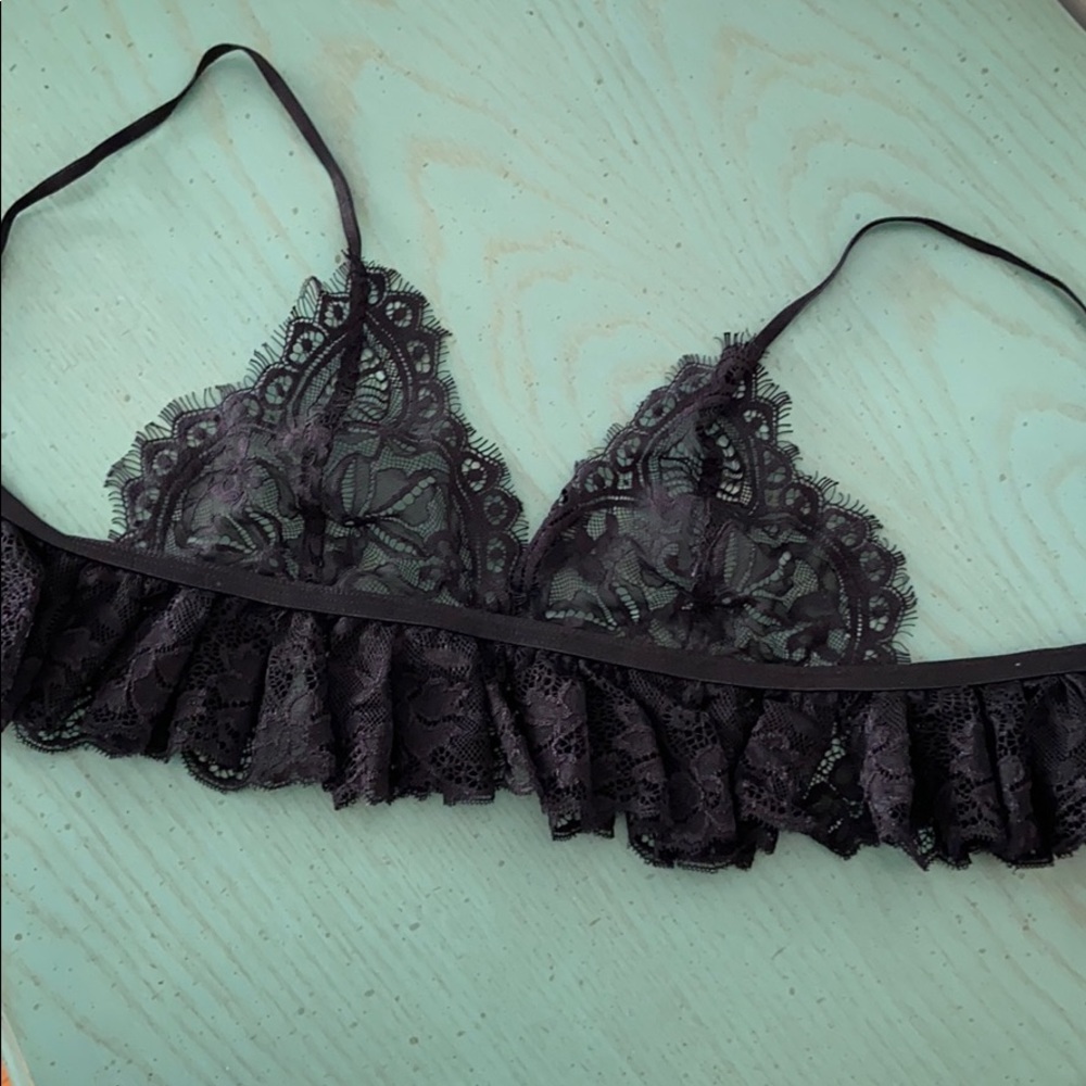 A La Folie black lace wireless bralette